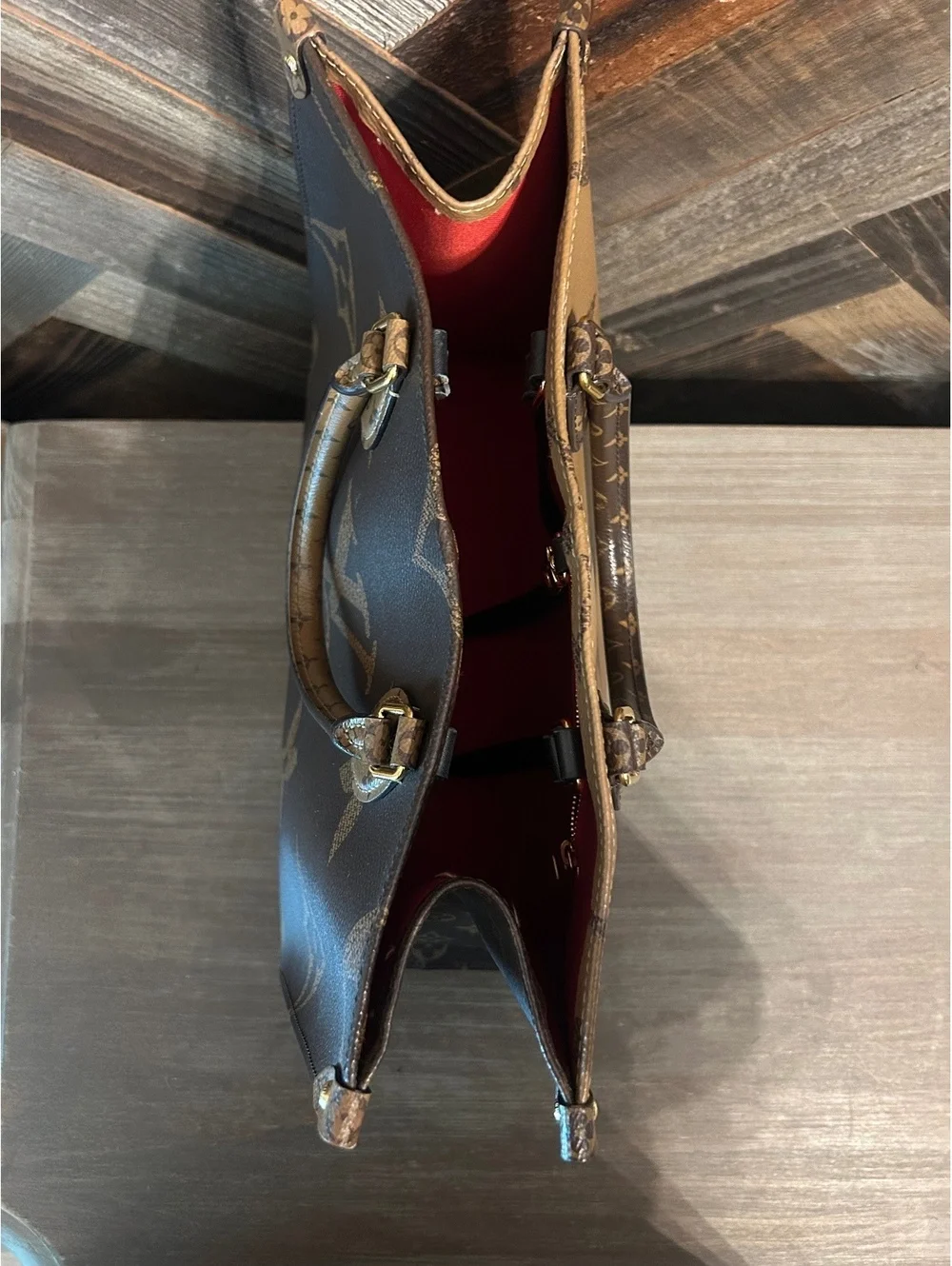 Louis Vuitton Onthego MM Tote Bag with Wallet